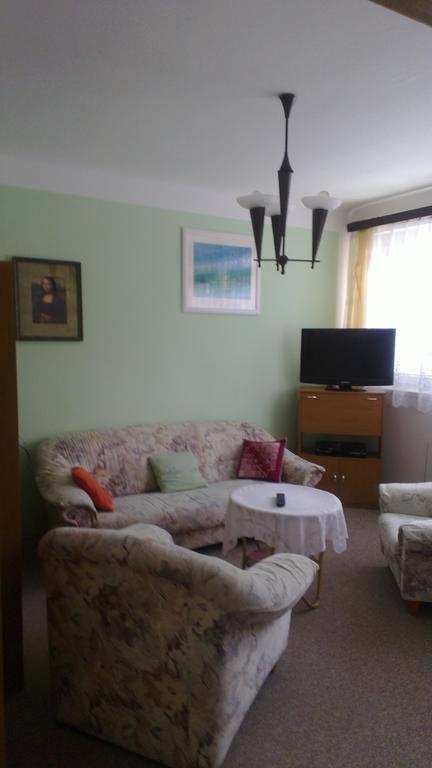 Byt - Apartman Apartment Vetrni Ngoại thất bức ảnh