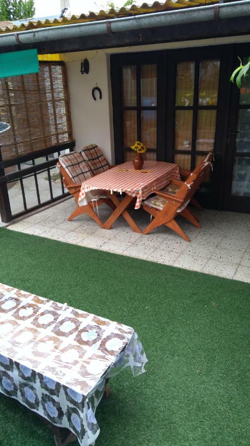 Byt - Apartman Apartment Vetrni Ngoại thất bức ảnh