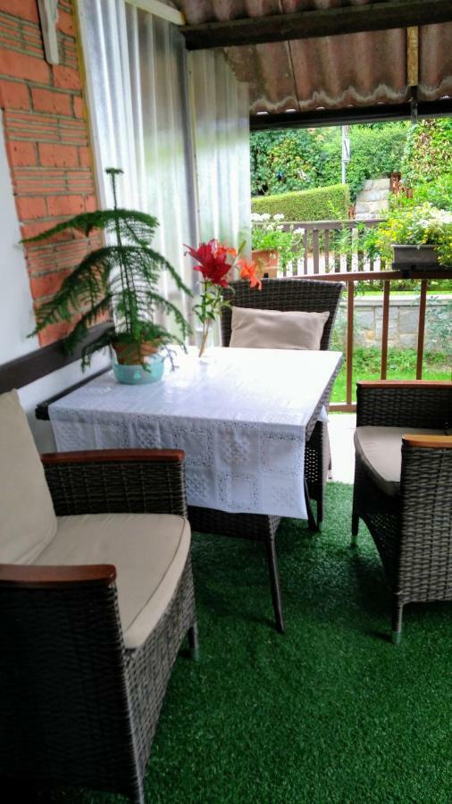 Byt - Apartman Apartment Vetrni Ngoại thất bức ảnh